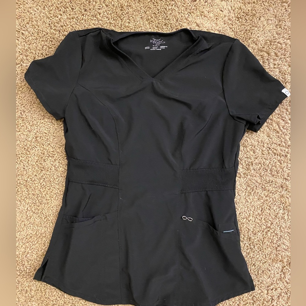 Cherokee scrub top